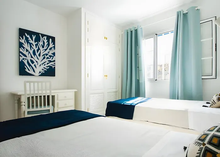 12 - Caleta Campos *